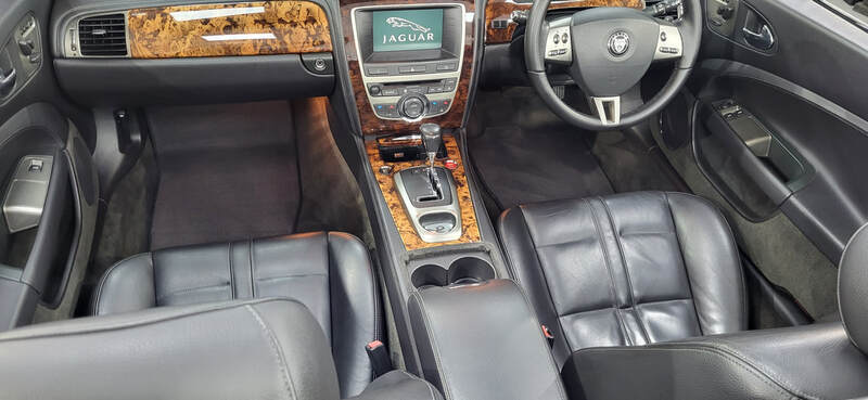 Interior Deep Clean & Exterior Detailing