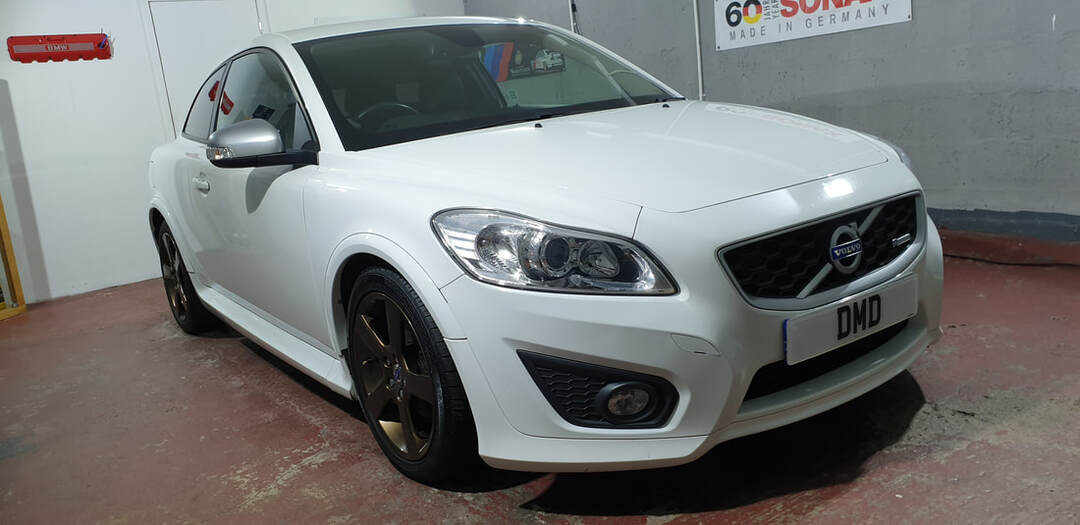 Major Paint Correction - Volvo c30 R-Design
